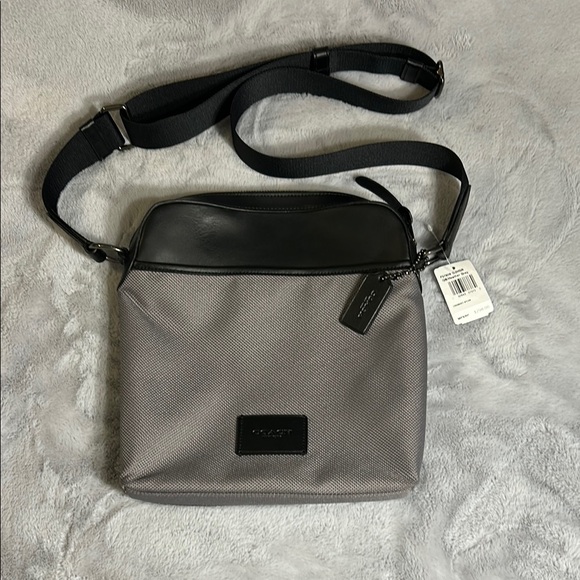COACH F37609 Black and Gray Crossbody Messenger Bag NWT - Picture 1 of 16